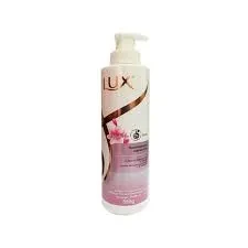 Lux Shampoo Peach Fragrance 330G